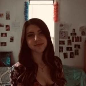 Meet your Posher, Leona